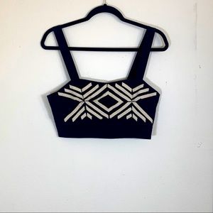 BLACK CROP-TOP CREAM DESIGN